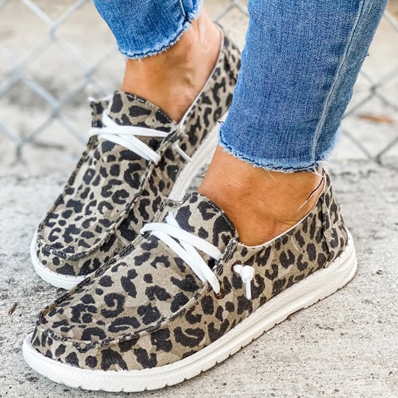Women Flats Round Toe Slip-on Sneakers